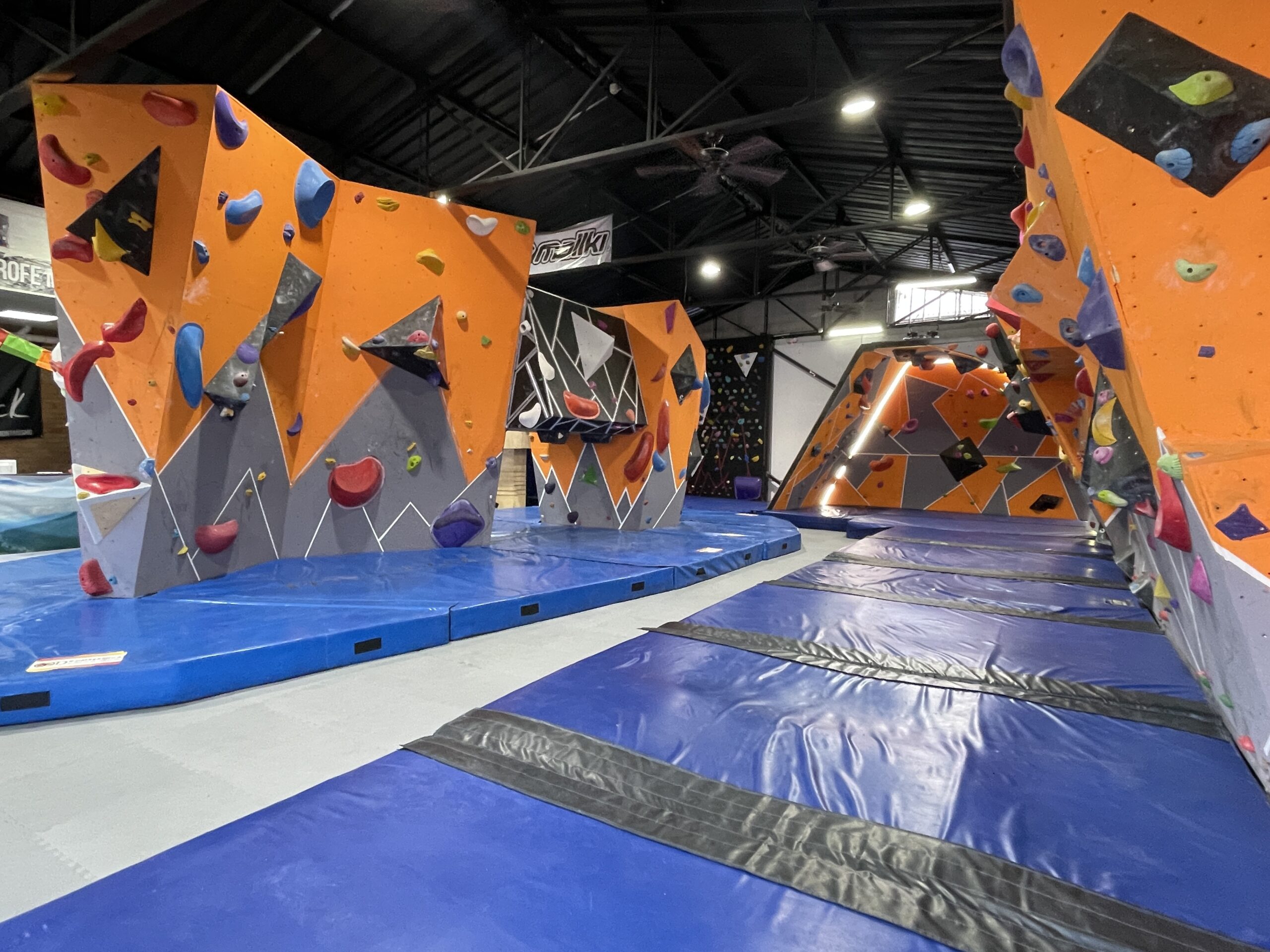 ESCUELA DE ESCALADA